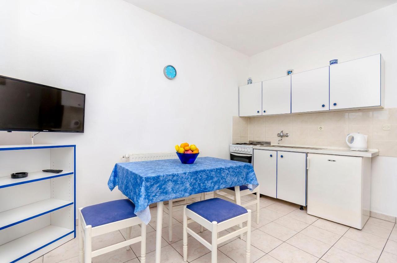 Apartments Tomislav โตรกีร์ ภายนอก รูปภาพ