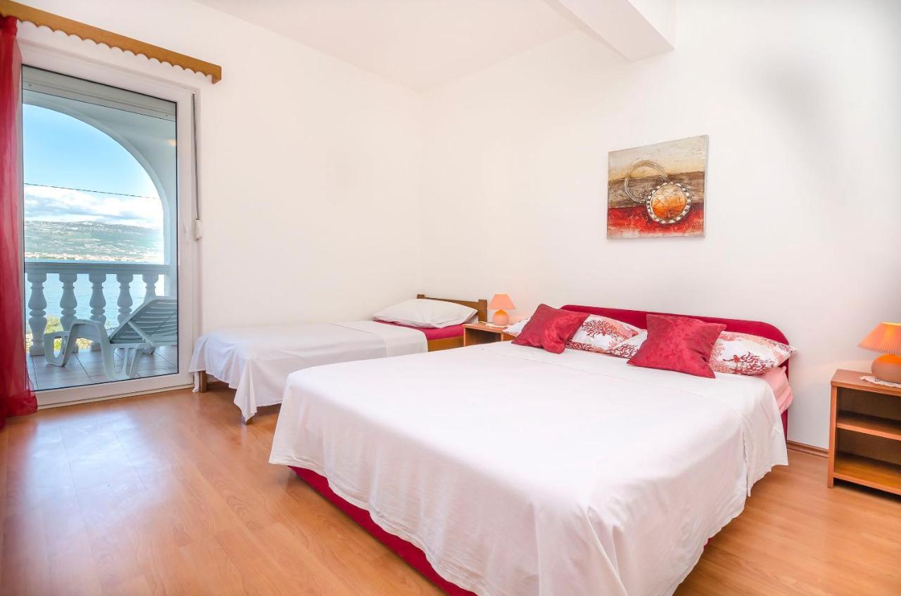 Apartments Tomislav โตรกีร์ ภายนอก รูปภาพ