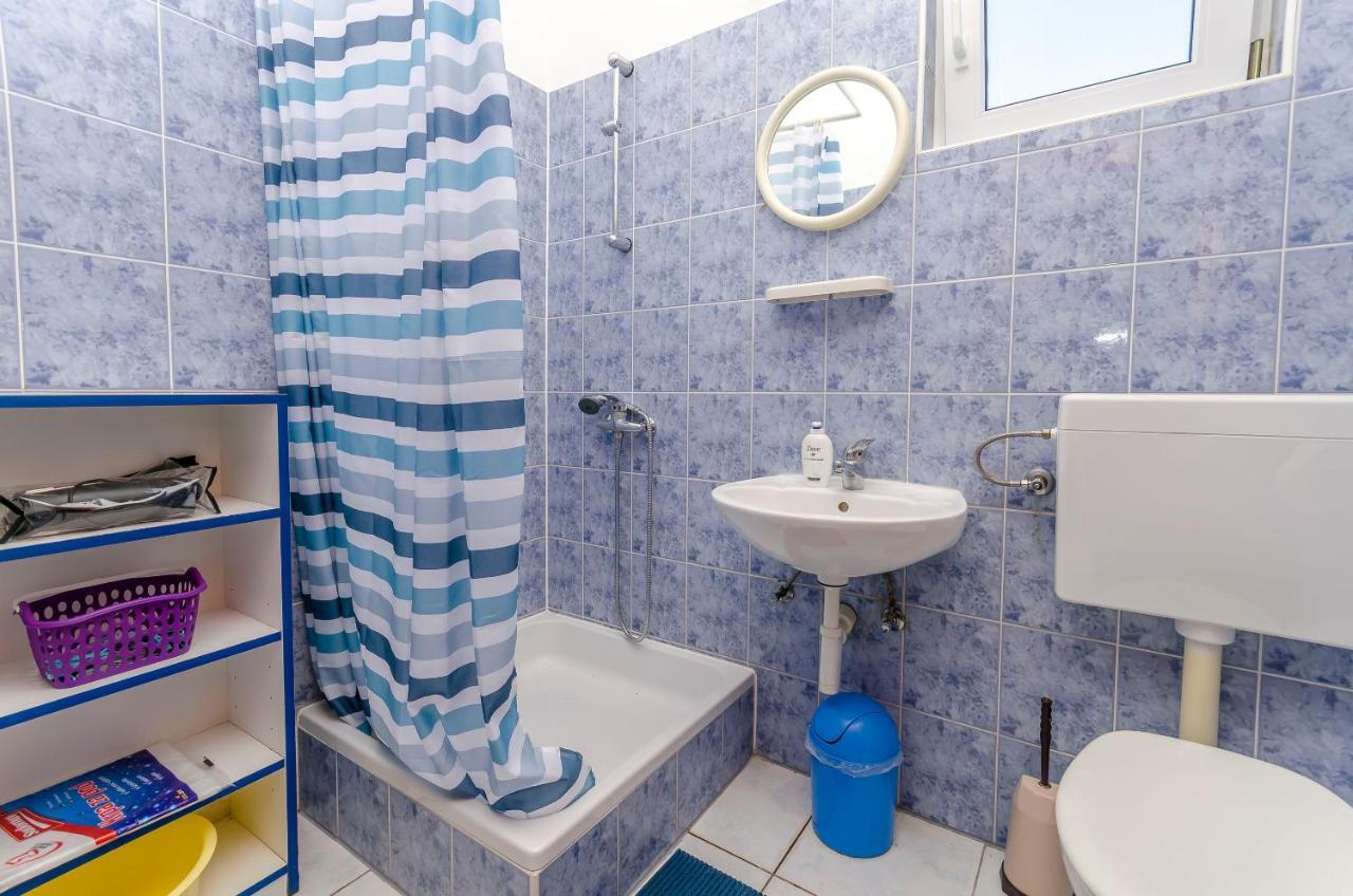 Apartments Tomislav โตรกีร์ ภายนอก รูปภาพ