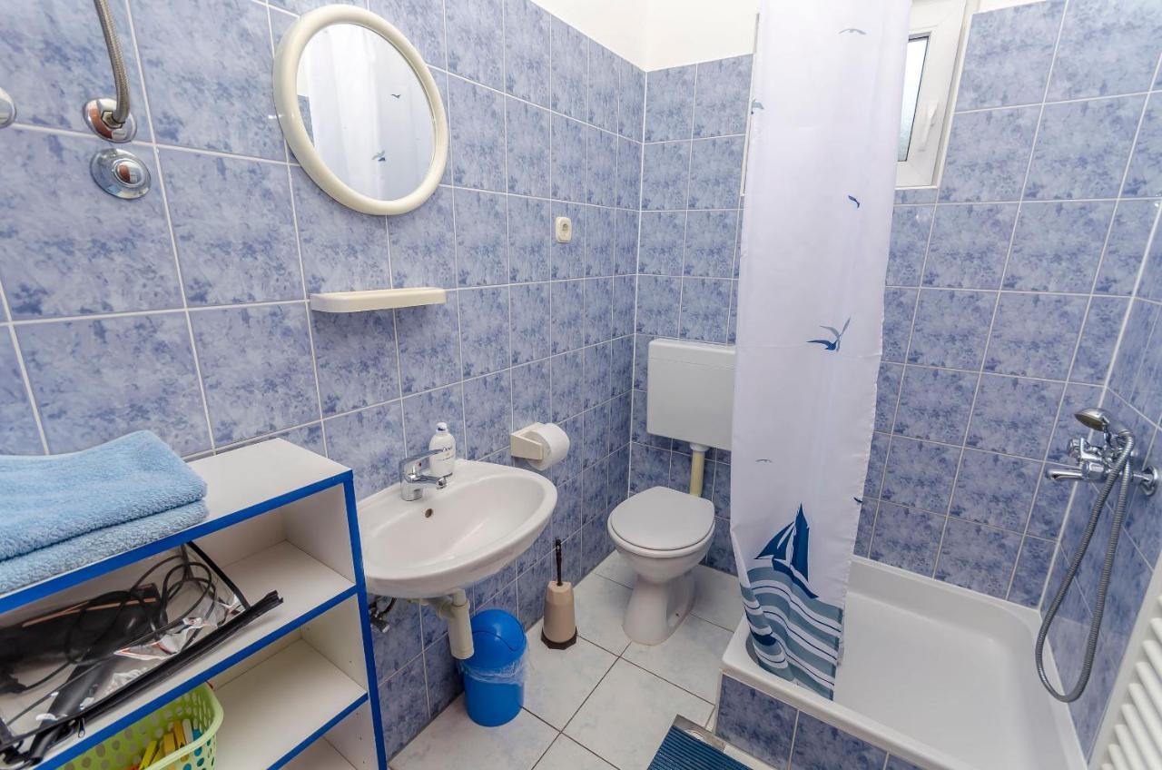 Apartments Tomislav โตรกีร์ ภายนอก รูปภาพ